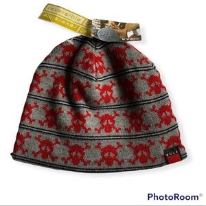 NWT Kid’s Unisex Bula Red and Gray Skull Reversible Striped Beanie
